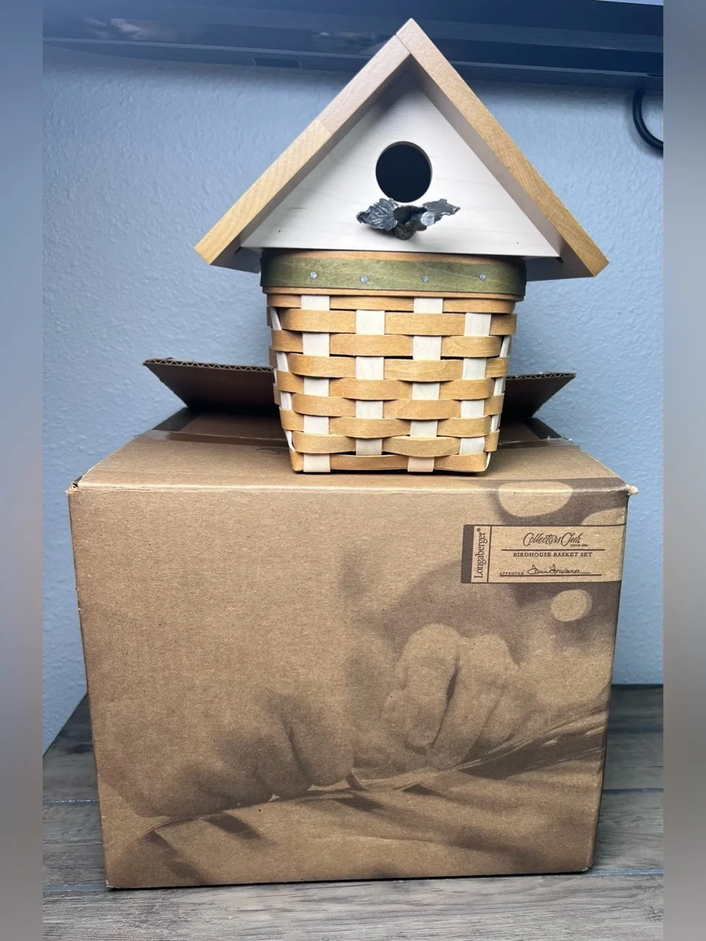 Longaberger NIB 2009 Collectors Club Birdhouse Basket Set w/Lid, protector, box